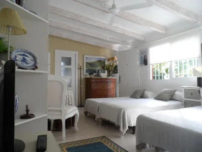 Casa con jardín frente Playa de Burriana — foto 2