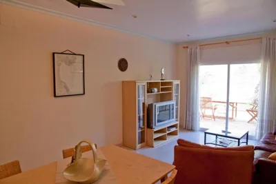 CASA CON JARDIN-WIFI FREE — foto 12