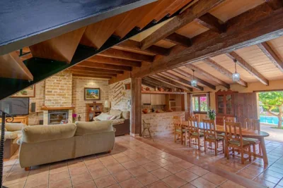 Casa con piscina a 1 km del mar y del pueblo — foto 5