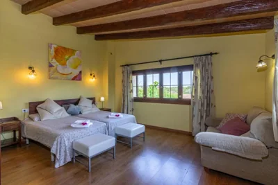 Casa con piscina a 1 km del mar y del pueblo — foto 8