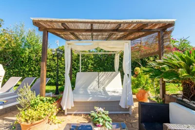 Casa con piscina a 1 km del mar y del pueblo — foto 11