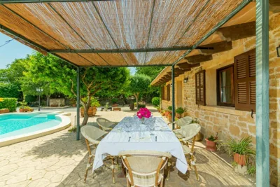 Casa con piscina a 1 km del mar y del pueblo — foto 12