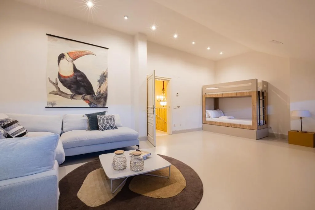 CASA CON PISCINA EN EL CENTRO