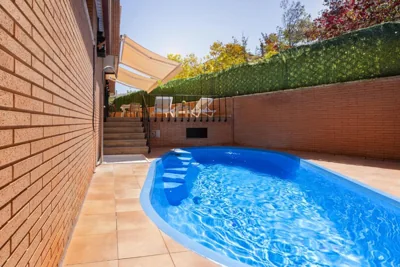 CASA CON PISCINA EN EL CENTRO — 写真 4