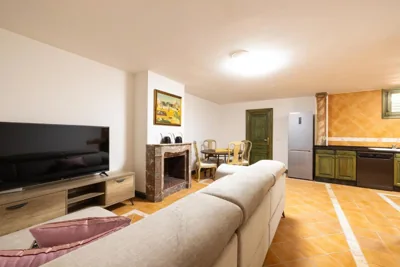 CASA CON PISCINA EN EL CENTRO — 写真 5