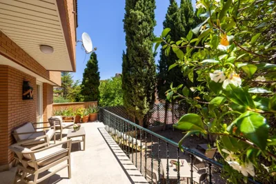 CASA CON PISCINA EN EL CENTRO — 写真 9