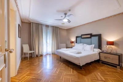 CASA CON PISCINA EN EL CENTRO — 写真 11