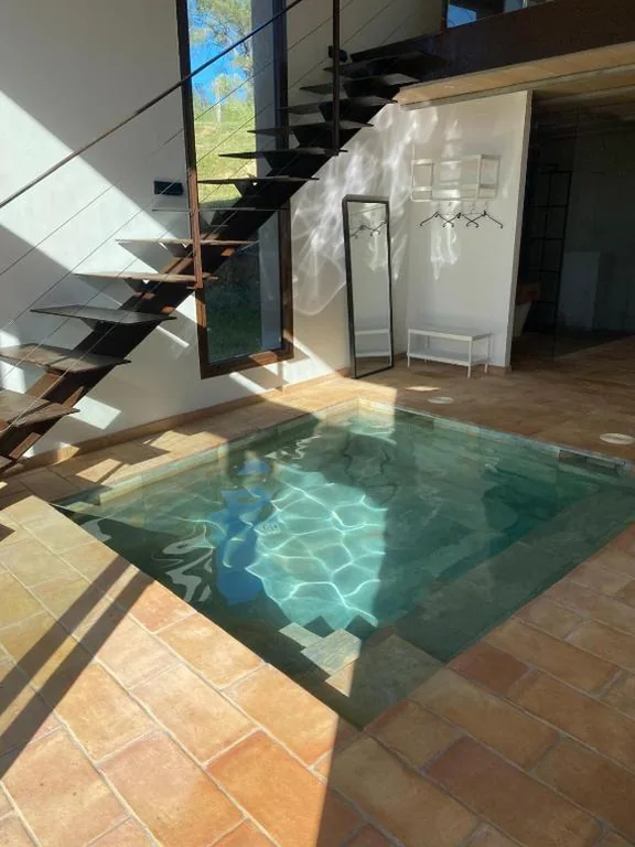 One-Bedroom Villa — Casa con piscina interior en Tamariu, Calella de Palafrugell