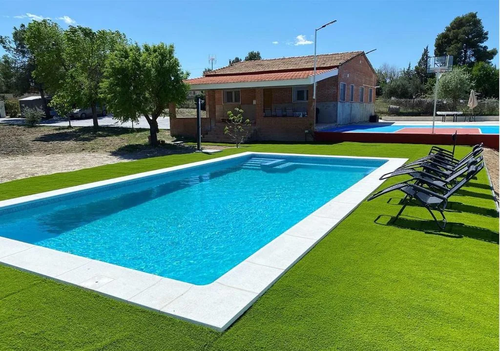 Casa de 3 dormitorios — Casa con piscina, Villa Alarilla
