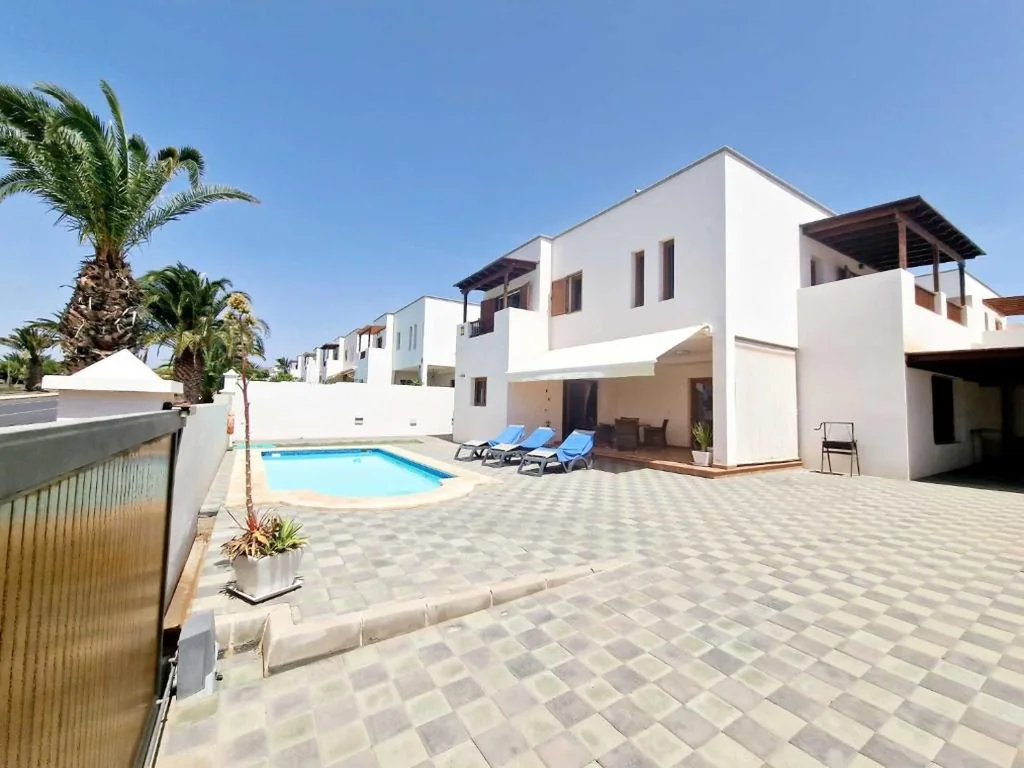 Villa mit privatem Pool — Casa Daniela en Costa Teguise
