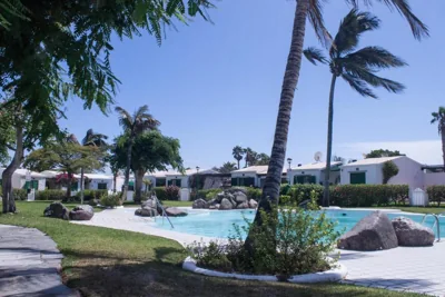 Casa de 5 dormitorios y 2 terrazas — 照片 4