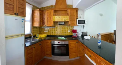 Casa de 5 dormitorios y 2 terrazas — 照片 11