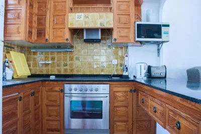 Casa de 5 dormitorios y 2 terrazas — 照片 12