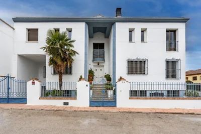 Casa de Amigos La Latina con piscina, chimenea y barbacoa — foto 3