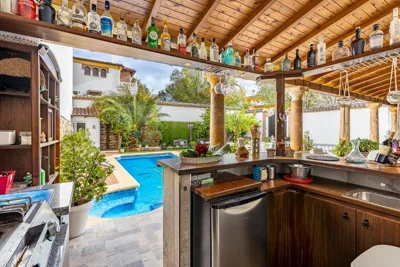Casa de Amigos La Latina con piscina, chimenea y barbacoa — foto 5