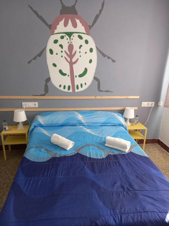 Habitación Doble Estándar con baño compartido — Casa de Amigos