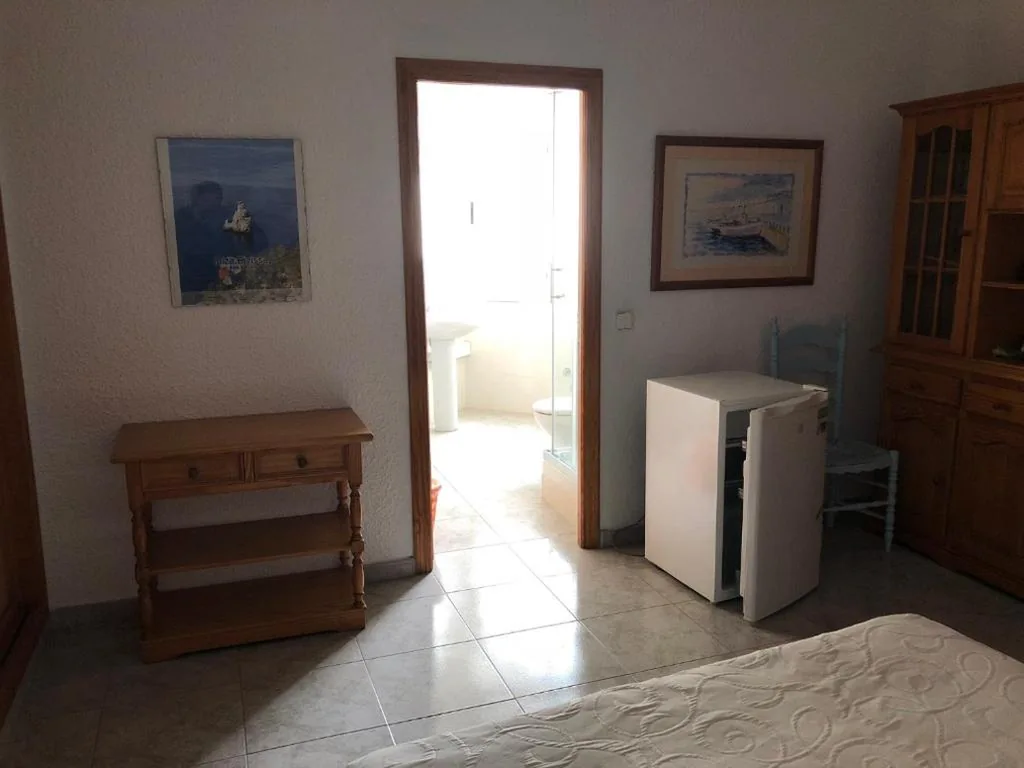 Quarto Duplo com casa de banho privativa — Casa de Huespedes el Almendro