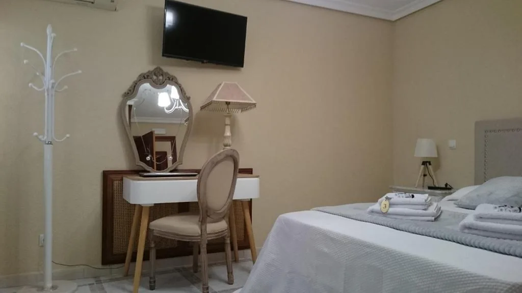 Camera doppia con bagno privato — Casa de Huéspedes Vecinodecerbantes