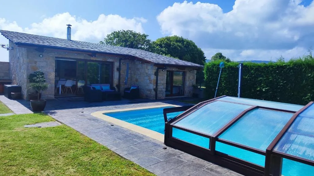 Casa con 1 camera da letto — Casa de Invitados con asador y piscina de uso privado
