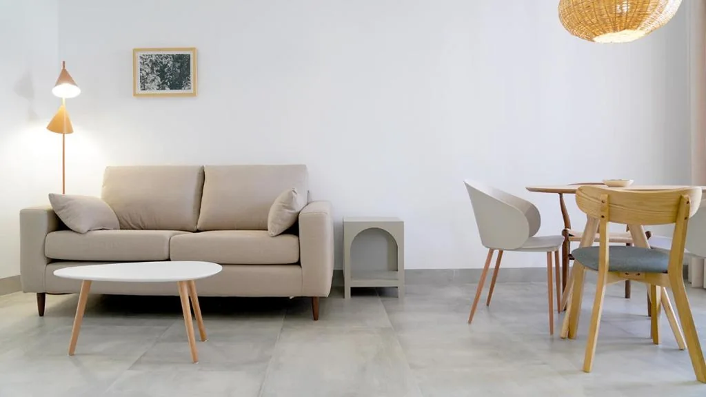 Suite Junior con balcón — CASA DE LA VEGA SUITES