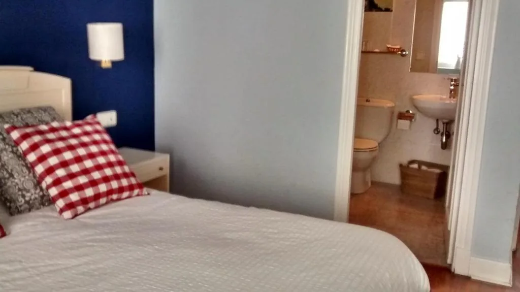 Double Room - 1 or 2 Beds — Casa de marinos UribeKosta