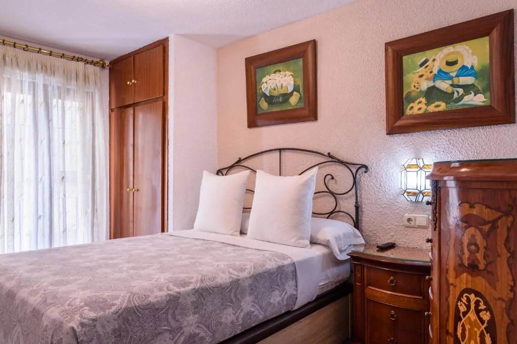 Chambre Double - 1 ou 2 lits — Casa de Reyes
