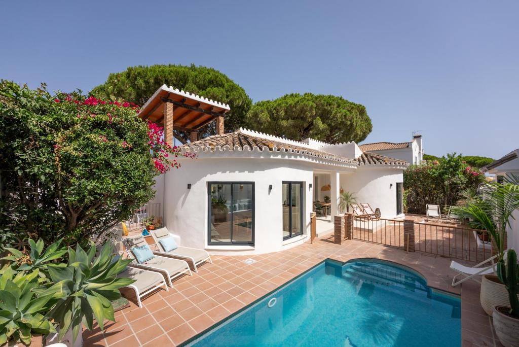 Casa del Mar - Renovated 2026 Stunning Pool Villa