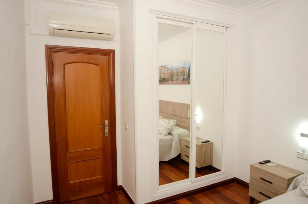 Habitación Doble Deluxe con balcón — Casa del Patio Andaluz