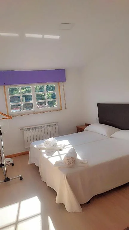 Zweibettzimmer mit Bergblick und Gemeinschaftsbad — CASA DO AVÒ