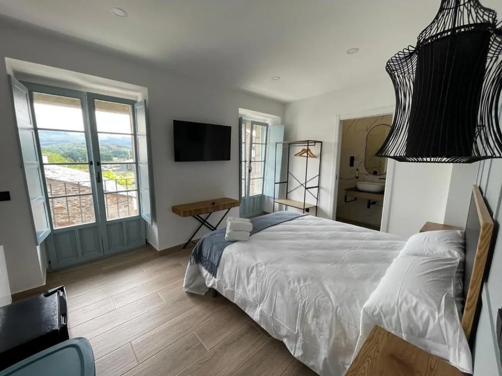 Doppelzimmer mit Balkon — CASA DO QUEIXEIRO