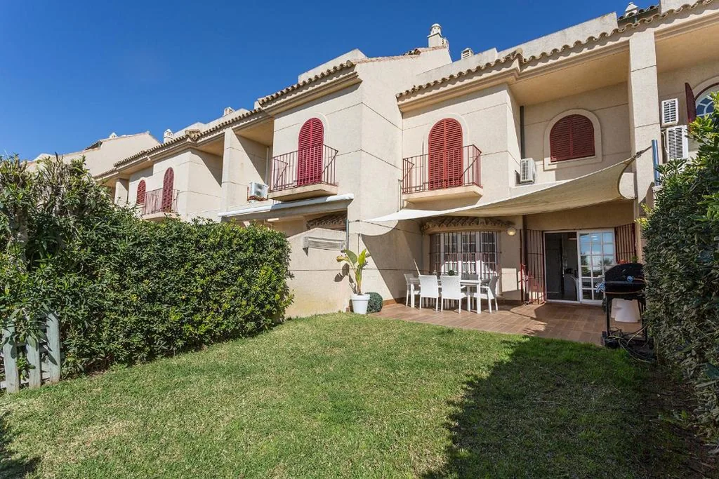 Five-Bedroom House — Casa Don Camilo Costa Ballena