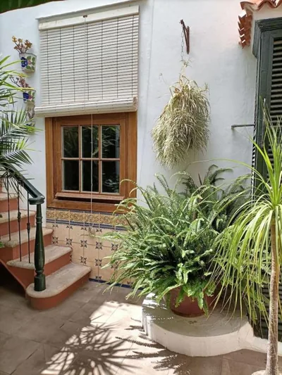 Casa emblematica en entorno de cuento — foto 11