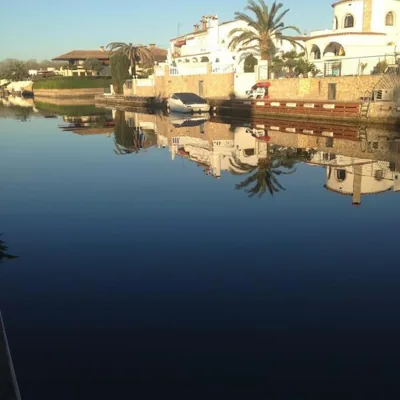 'Casa Empuria' Luxury pool house by the canal with jetty — foto 12