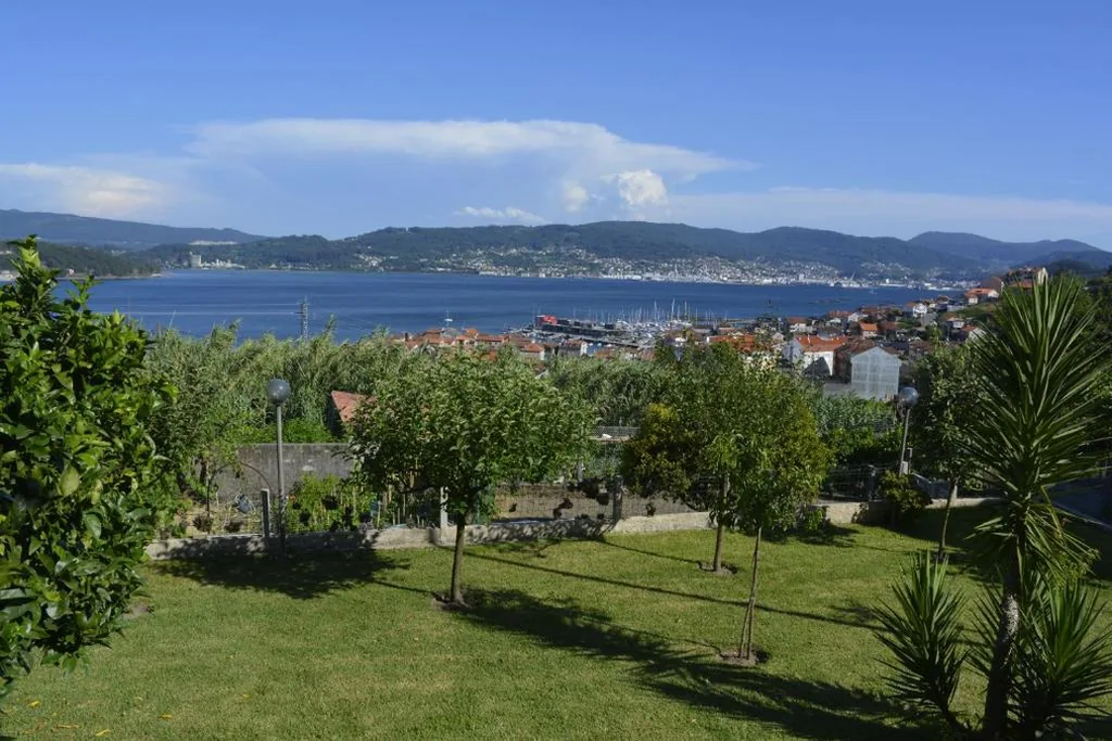 Haus mit 3 Schlafzimmern — Casa en COMBARRO