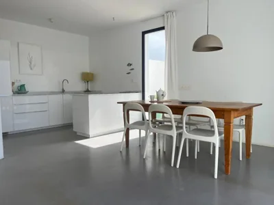 Casa en el mar con infinity pool — foto 8
