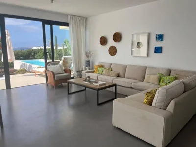 Casa en el mar con infinity pool — foto 11