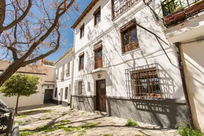 Casa en San Cristobal por Miwa Studio — 写真 6