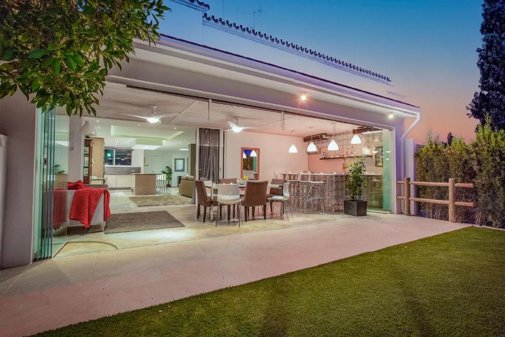 Casa — Casa Eucalyptus Family Home