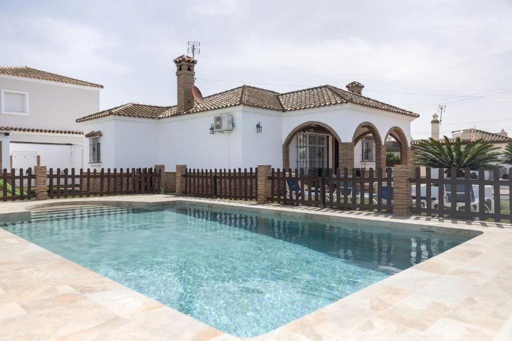 Casa com 3 quartos — Casa Familiar La Lobita 1