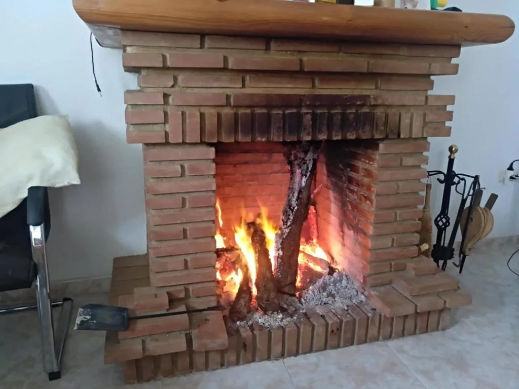 Huis — casa familiar La Lunara