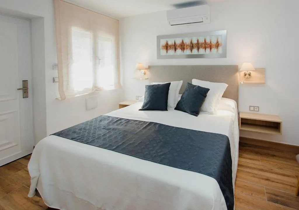 Habitación Doble con baño privado — Casa Felizia