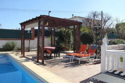 Casa Flamenca en El Ventorrillo - Piscina, Tumbonas, Terraza y Aparcamiento — foto 10