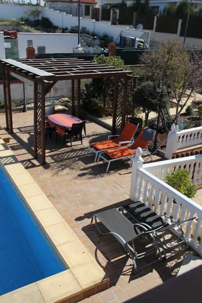 Casa Flamenca en El Ventorrillo - Piscina, Tumbonas, Terraza y Aparcamiento — foto 12