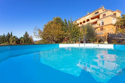 Casa Flores con Piscina interior climatizada — 写真 4