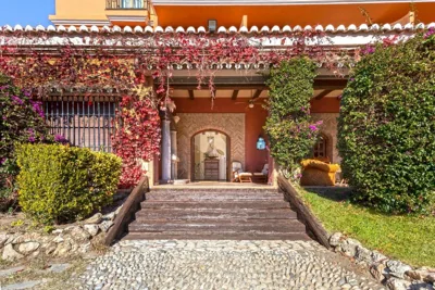 Casa Flores con Piscina interior climatizada — 写真 12