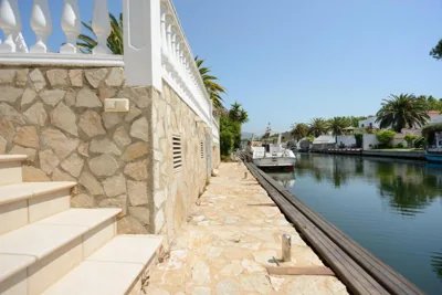 Casa Fluvia — foto 10