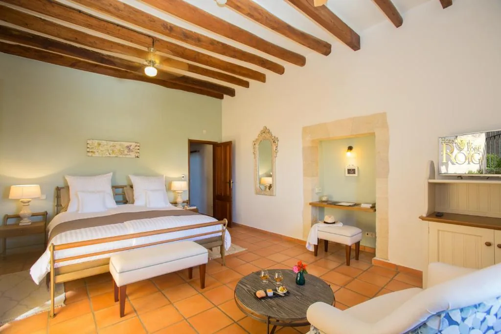Chambre double avec terrasse — Casa Font i Roig
