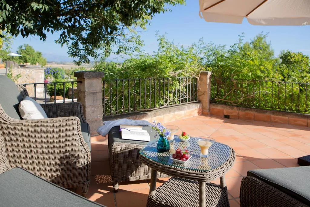 Suite junior avec terrasse — Casa Font i Roig