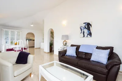 Casa Glenys con piscina privada y vistas al Golf y mar — foto 8