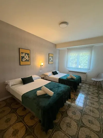 Casa Grande do Costureiro-Para Grupos en Portomarín con Terraza y Vistas — foto 10